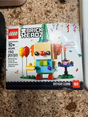 Lego BrickHeadz Birthday Clown Box – White with Red Accents